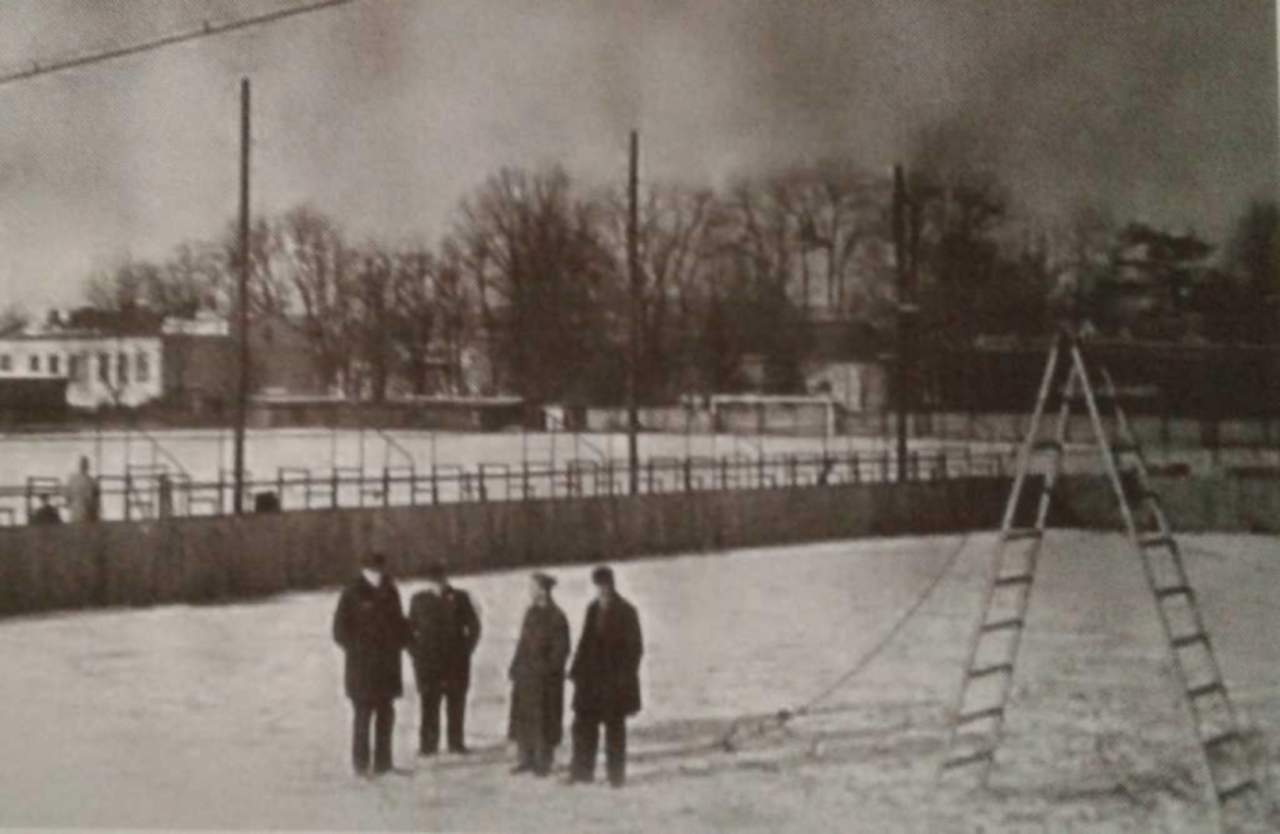 Stadion Sandecji przy Alei Wolności, lata 50. Stadion Sandecji przy Alei Wolności, lata 50.